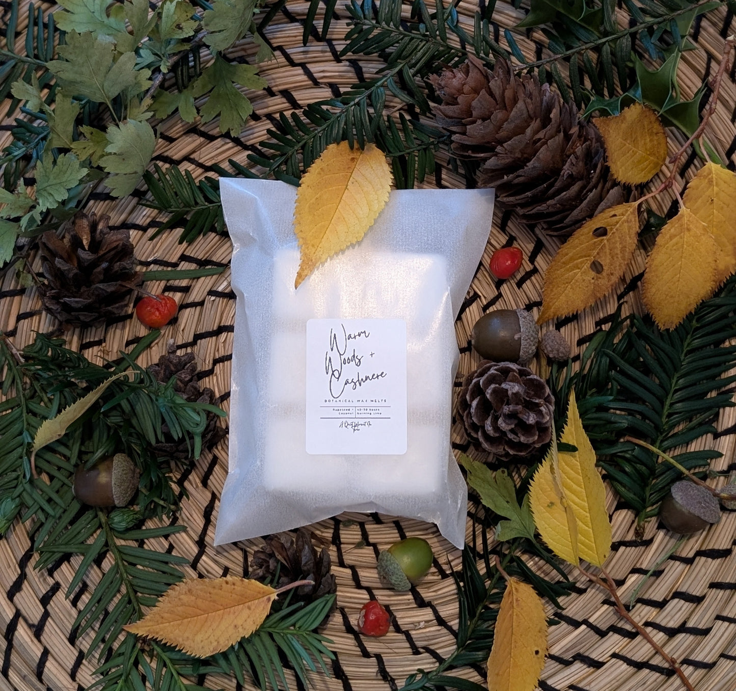 Warm Woods & Cashmere Wax Melts – Cozy Amber & Soft Vanilla